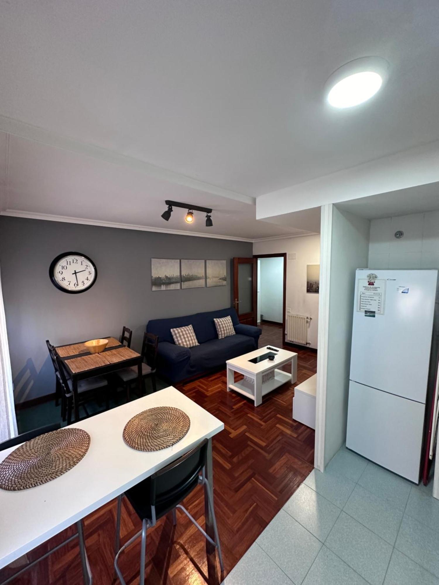 Apartamento Centro Y Playa De Gijon Appartement Buitenkant foto